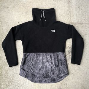 The Northface Women’s Riit Black Gray Fleece Pullover Sweater Size Small